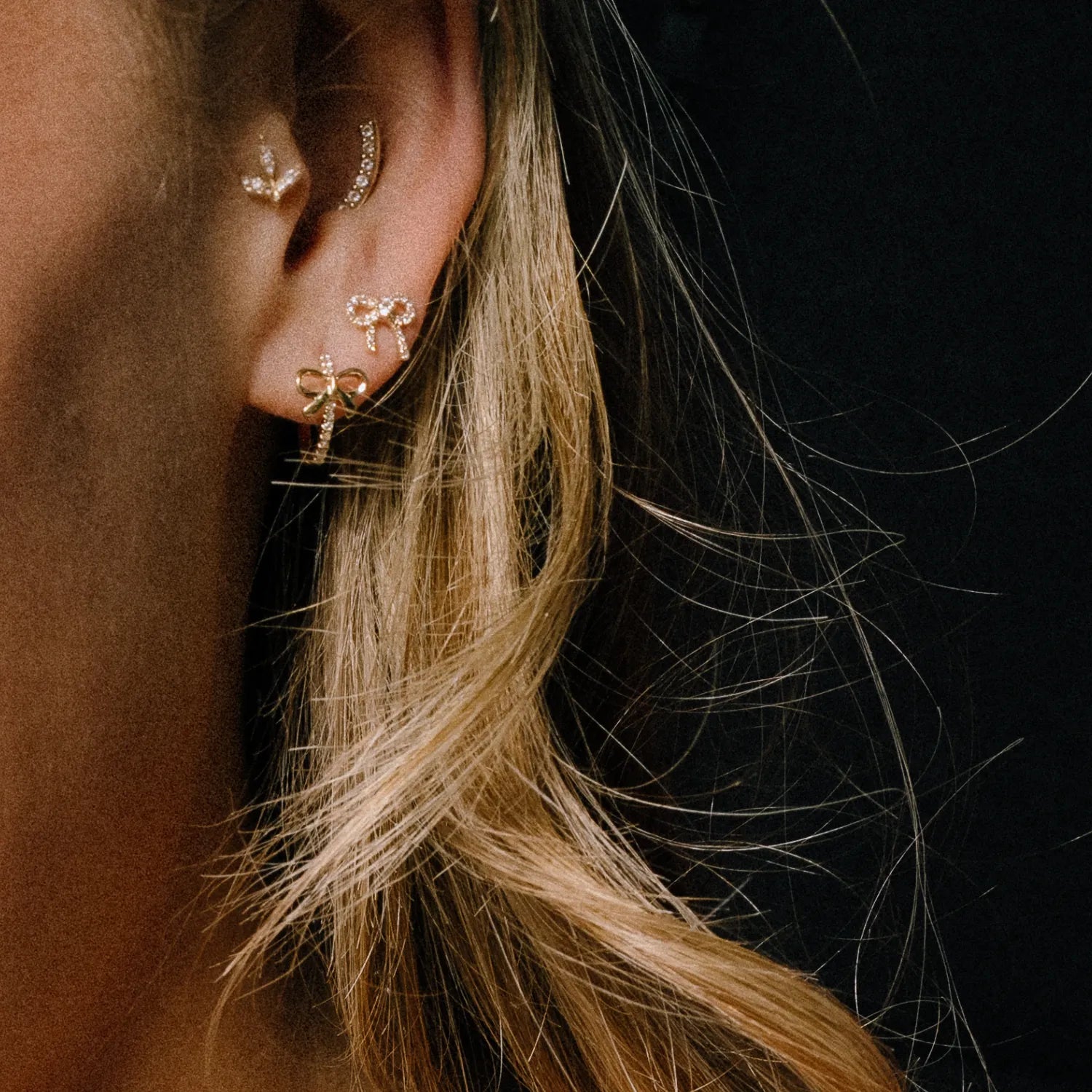 Bijoux Bow Huggies-Earrings-Mama Bijoux