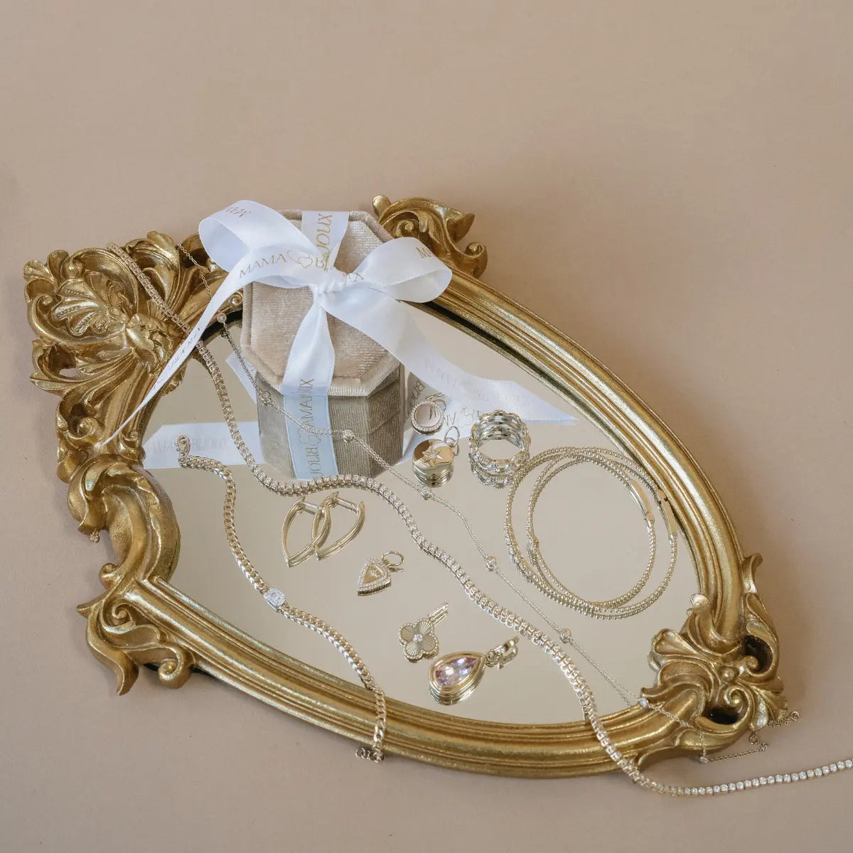 Mama Bijoux Fine Jewelry 14k yellow gold Natural Diamonds Engravable Diamond Rim & Gold Charm