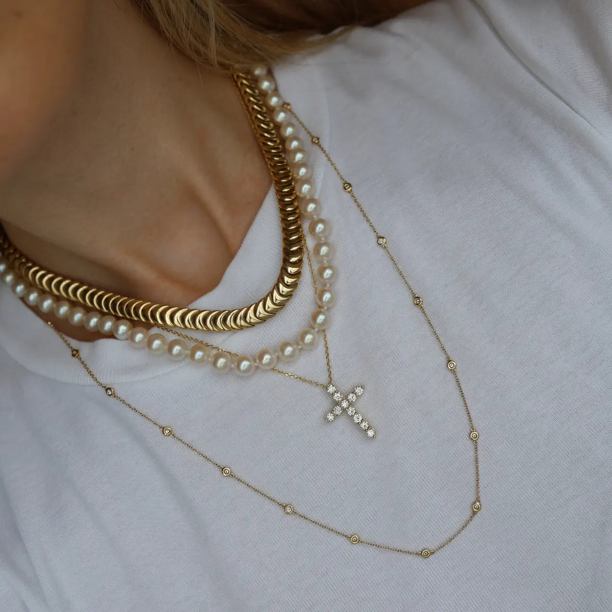 Mama Bijoux Fine Jewelry 14k yellow gold natural pearls