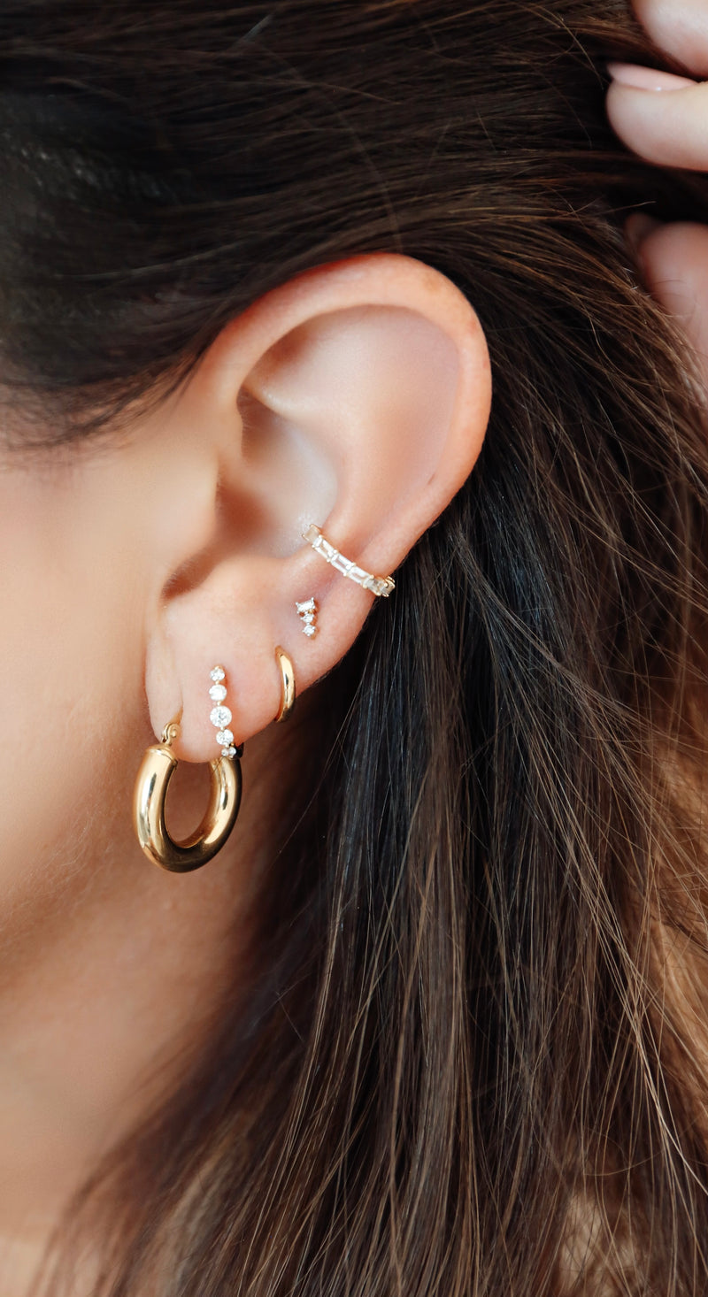 diamond single prong huggie earring 14k solid gold mama bijoux ear piercing styling ear stack 