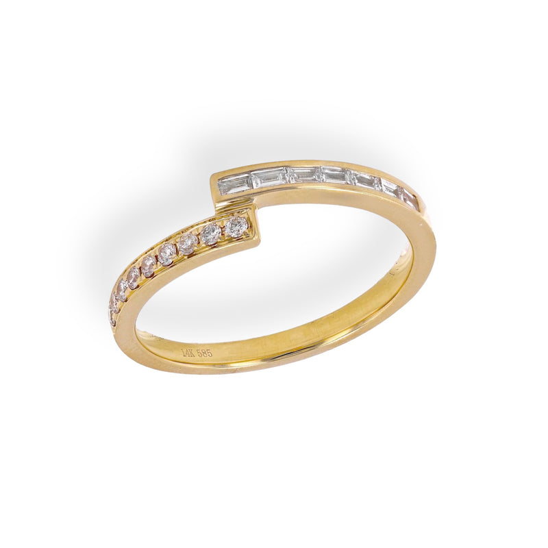Baguette & Round Diamond Crossover Ring